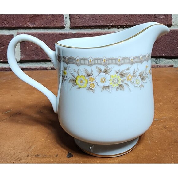 Vintage Ekco International Golden Autumn Exquisite Fine China Japan Creamer - Picture 2 of 8